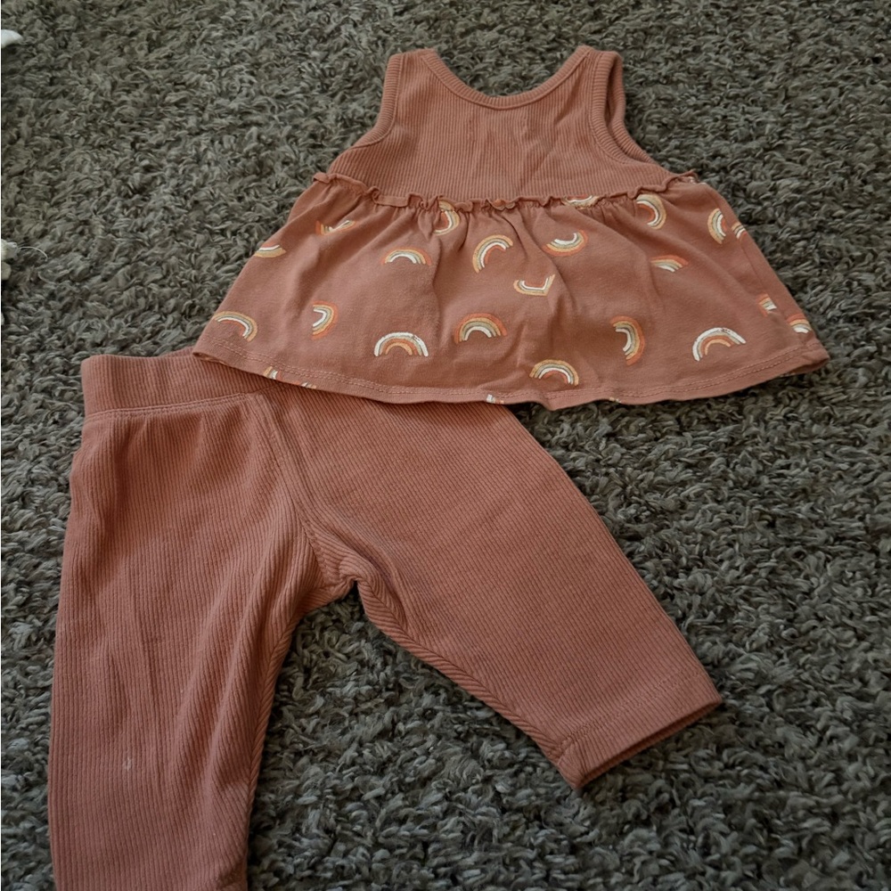 Adorable Rust Baby Outfit with Rainbow Print Grayson mini